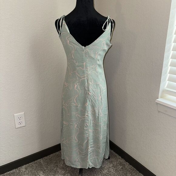 Lush Midi Dress Women's Medium Sage Pink Swirl Twist Front Side Slit Back Zip - Picture 2 of 8